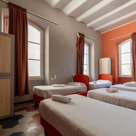 Borgo Ripa Urban Travel Hostel Rome Exterior photo