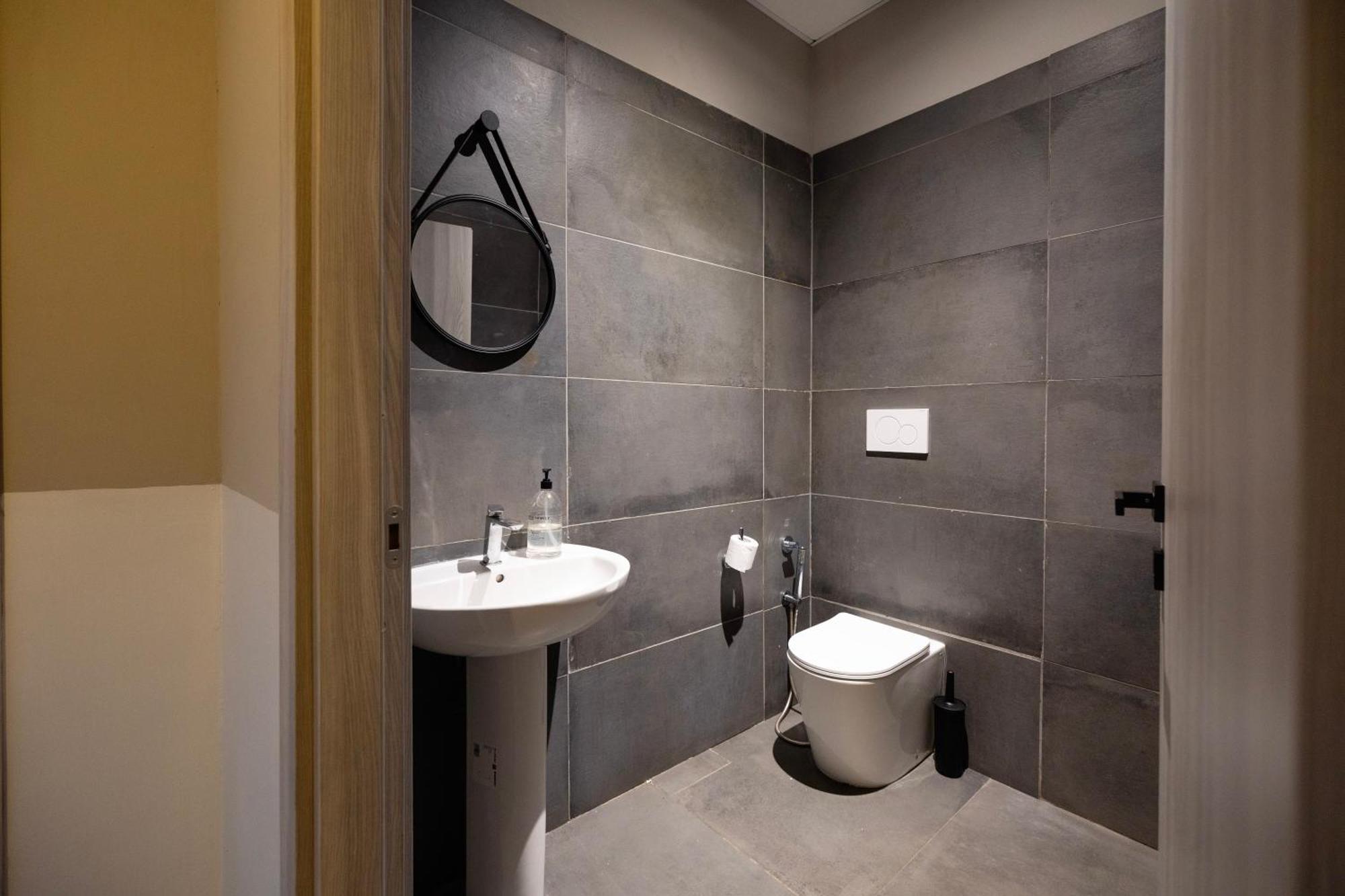 Borgo Ripa Urban Travel Hostel Rome Exterior photo