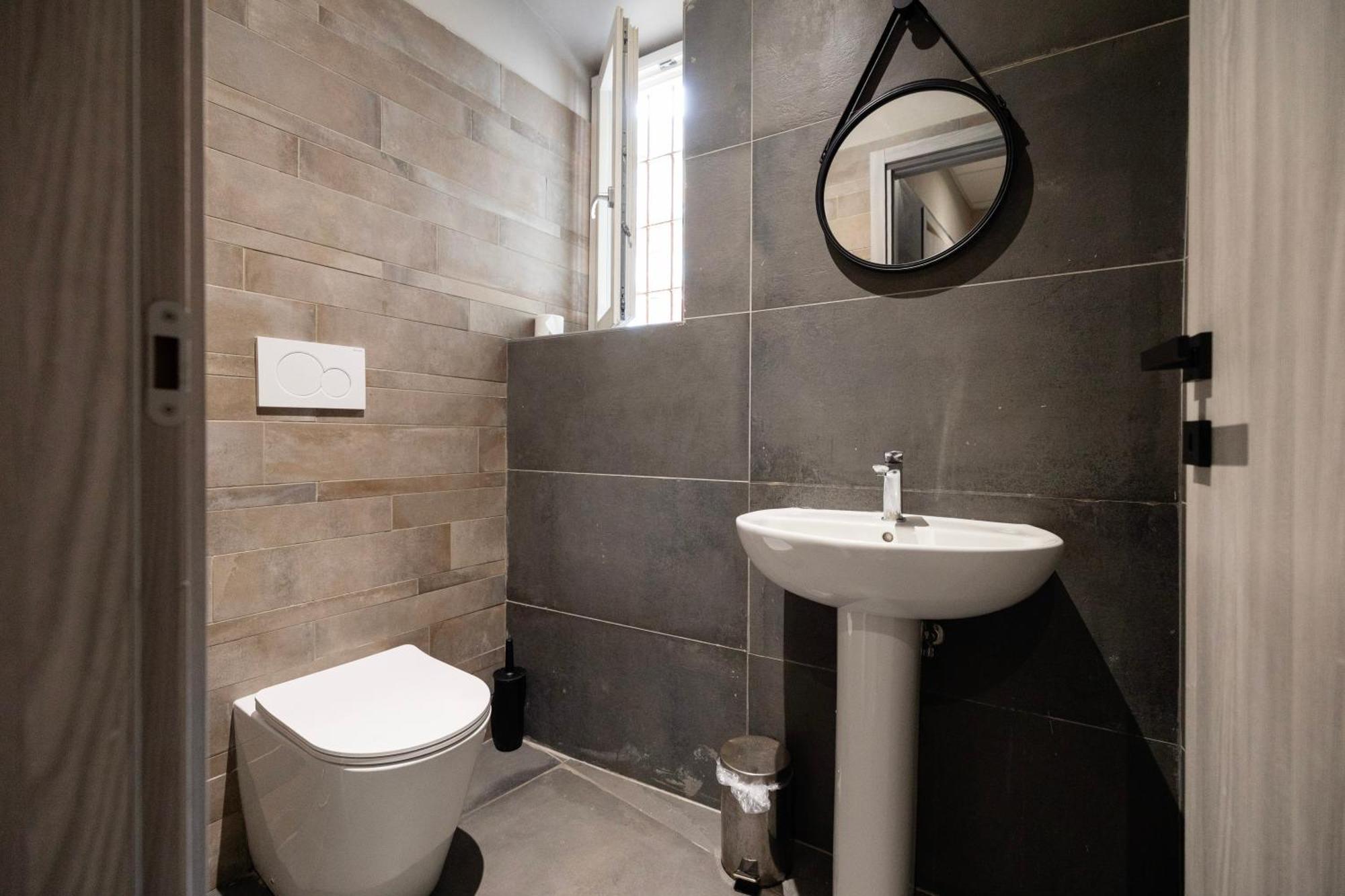 Borgo Ripa Urban Travel Hostel Rome Exterior photo